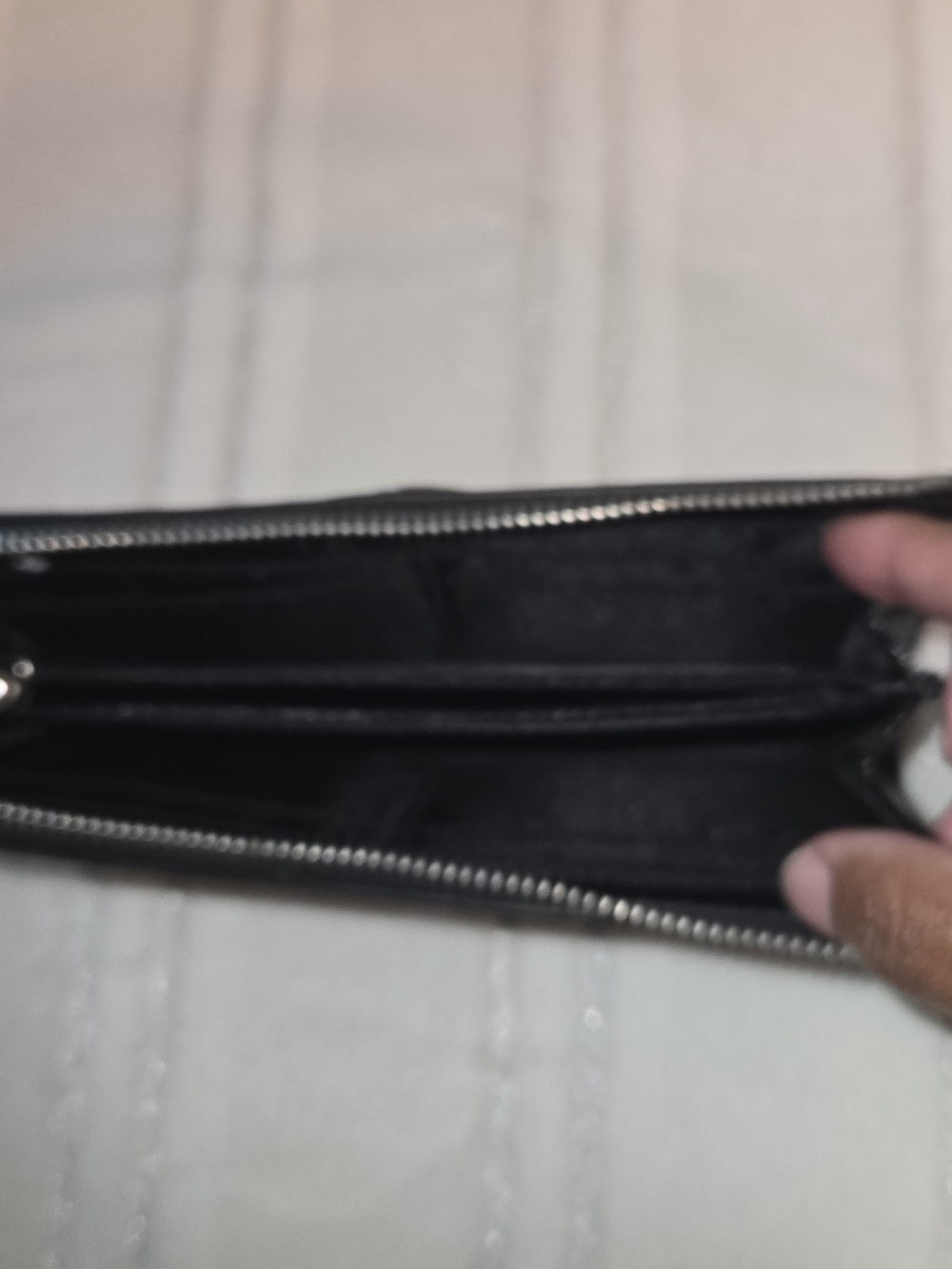 Coach Leather Black Signature Zip Wallet - Picture 5 of 5